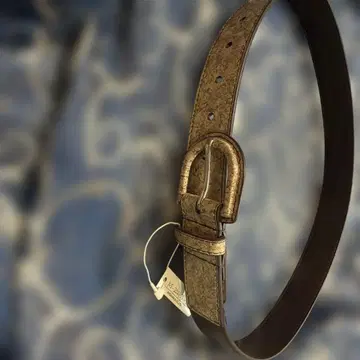 브라운 가죽 벨트 버클 포함