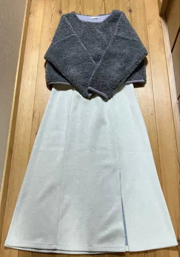 아위이에프 상의, 롱 스커트 세트