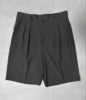 GLOSTER 투 턱 슬랙스 그레이 하프 팬츠 숏팬츠