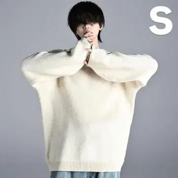 ADRER 극상 퍼지 니트