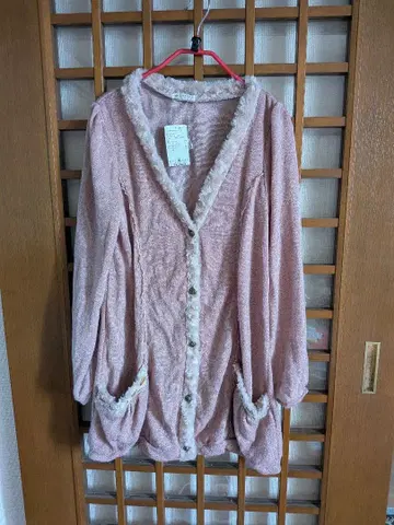 엑시즈팜 핑크 가디건 긴팔