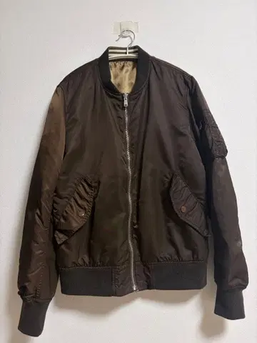 ALPHA INDUSTRIES MA-1 리버서블 브라운