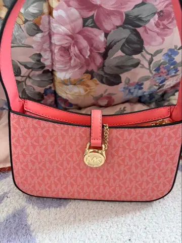 미사용품 Michael Kors 핑크 숄더백