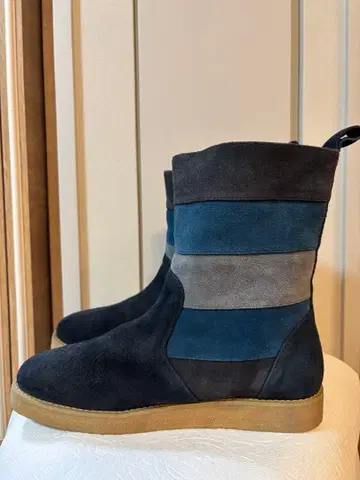 1회 착용 플라보아 스웨이드 부츠 정가 29,400엔