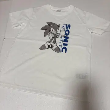 [ 새상품 ] 소닉 더 헤지혹 T셔츠 M 화이트 택 없음 심플 인기