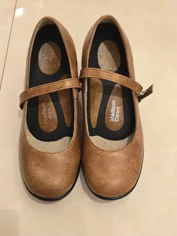 Madison Dance 브라운 신발