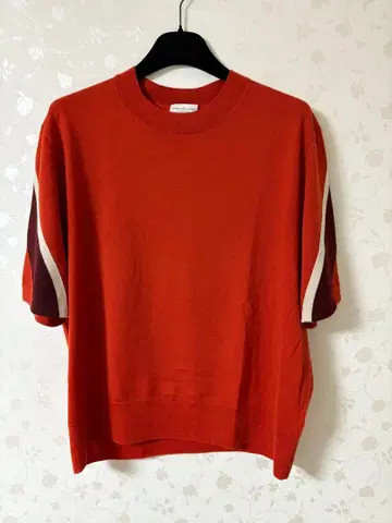 [ 드리스반노튼 ] 반팔 니트 빨간색