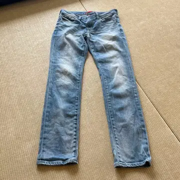 라이트 블루 스트레이트 청바지 RED CARD