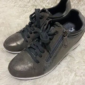 새상품급 IMAC 사이드 지퍼 스니커즈 이탈리아제 23.5cm 통굽