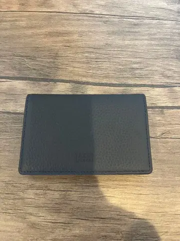 TAKEO KIKUCHI 네이비 소프트 슈링크 가죽 명함지갑