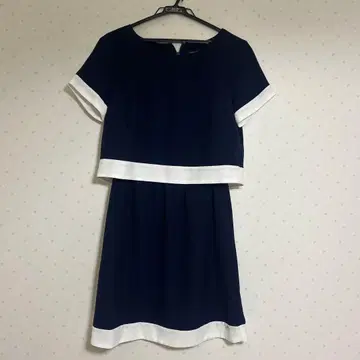 TOMMY HILFIGER 네이비 반팔 원피스 사이즈 2