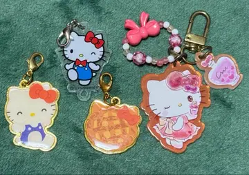 산리오 헬로키티 키링