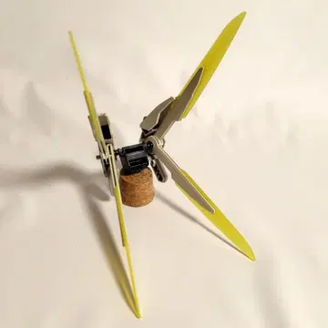 골판지 전기 워즈 LBX 정크 프라모델 도트 브라스 라이저