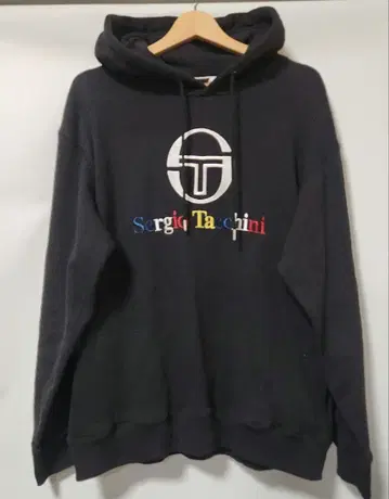 세르지오 타키니 Sergio Tacchini 블랙 후드티 L 사이즈