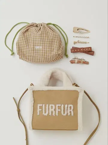 FURFUR (퍼퍼) 무스탕 로고 토트백 베이지