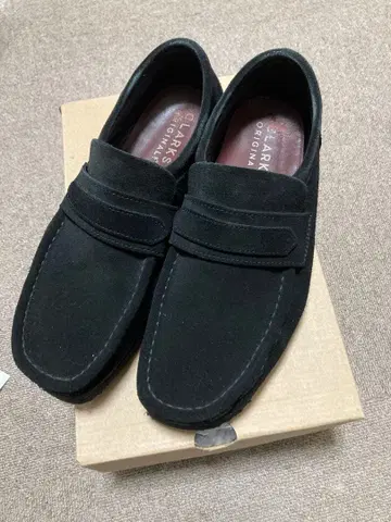 CLARKS ORIGINAL 왈라비 로퍼