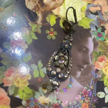 미하엘 네그린 귀걸이 골드