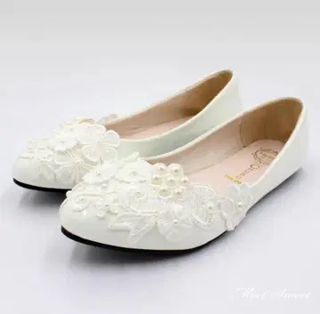 [ 새상품급 ] 꽃 자수 펄 펌프스