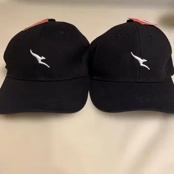 콴타스 로고 블랙 캡 2개 세트 덤 포함