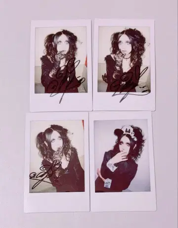 굴루굴루 남색 폴라로이드