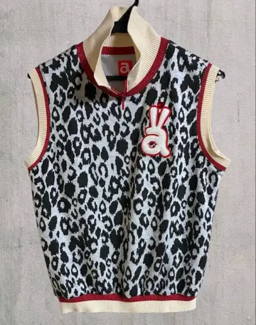 ARCHIVIO 알치비오 안감 부착 니트 베스트 레오파드 무늬