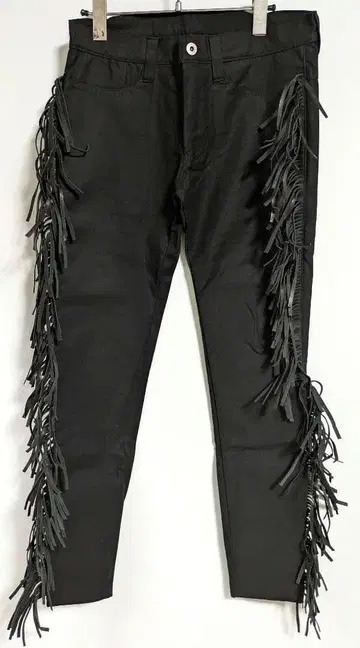 프린지 부착 블랙 슬림 팬츠