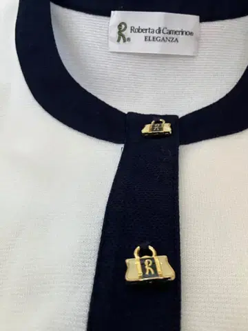 로베르타 디 카메리노 가디건 사랑스러운 디자인 단추 안쪽부터 똑딱이