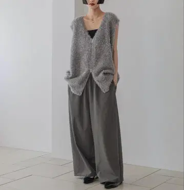 LOWRYS FARM 샤기 ZIP 베스트