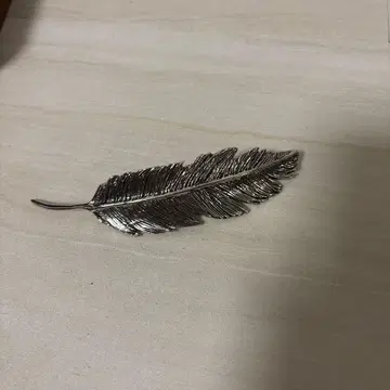 [ PLUIE ]  페더 머리핀 L (실버)