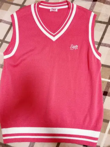 스토푸리 리이누 스웨터