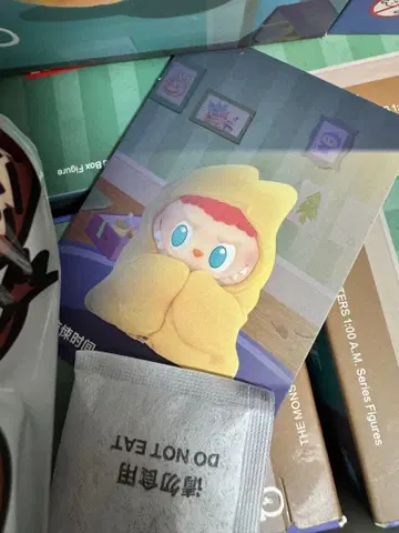 러브브 THE MONSTERS 1:00 A.M. 시리즈 피규어