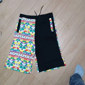 모모이로 클로버Z 회원 한정판 하프 팬츠 블랙 L 사이즈