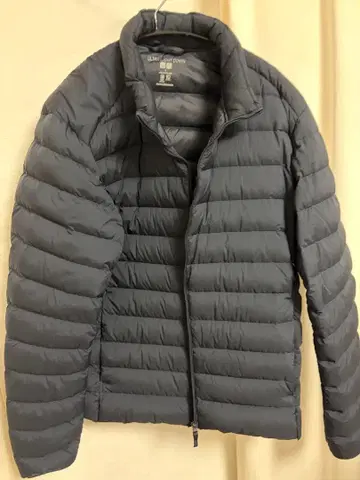 유니클로 울트라 라이트 다운 자켓 네이비 L 사이즈