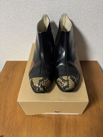 sunsea 원 사이드 고어 부츠