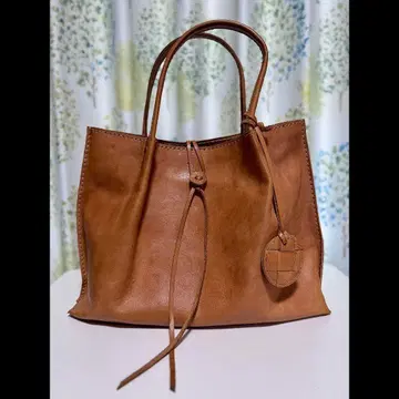 주케로 휠라 카우 가죽 토트백 fes