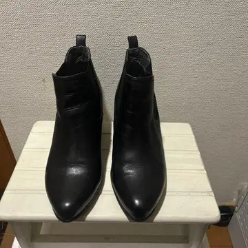 CHARKIES 블랙 사이드 고어 부츠 중간 힐