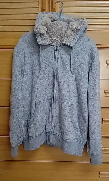 유니클로 안감 보아 맨투맨 YKK 지퍼 후드티 그레이 L 남성용