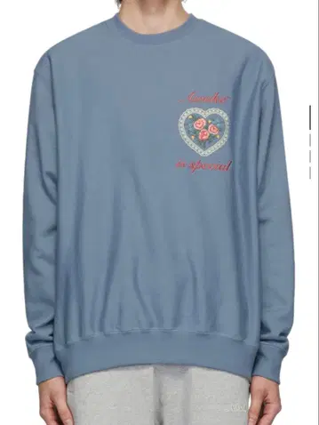 AWAKE 하트 자수 맨투맨 블루 새상품급