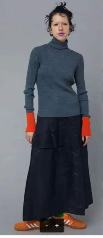 해린 도트 사이 니트 이너 상의 터틀 니트 그레이