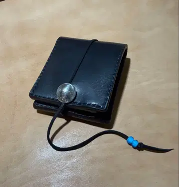 2단 접이식 지갑 빌포드 월렛 도치기 새들 레더 콘초 고로즈