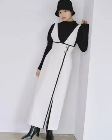 SNIDEL I라인 점프 스커트