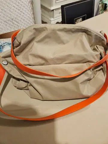 새상품급 캠퍼 백