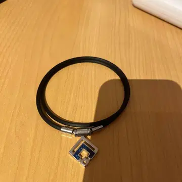 블랙 실리콘 목걸이 L 사이즈