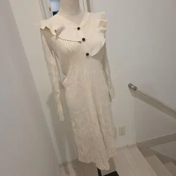 아이보리 프릴 리브 원피스 16