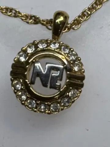 니나리치 골드 목걸이 중고품