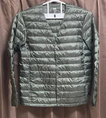 새상품급 유니클로 울트라 라이트 다운 컴팩트 자켓 다운 가디건