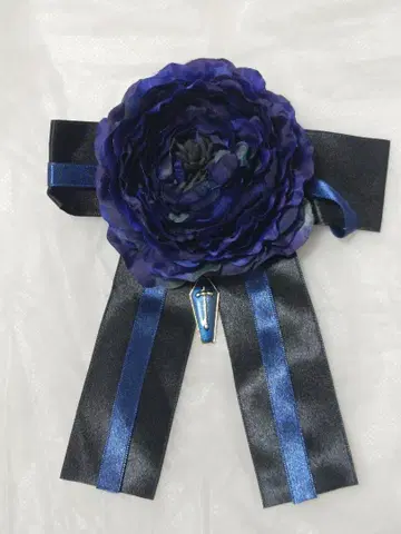 로얄 프린세스 앨리스 로즈 코핀 브로치