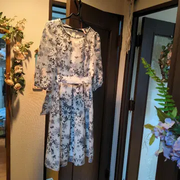 성숙/러블리 M's GRACY! 꽃무늬 7부 소매 무릎 기장 원피스