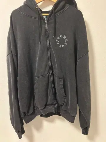 THAT'S LIFE 다크 그레이 집업 후드티