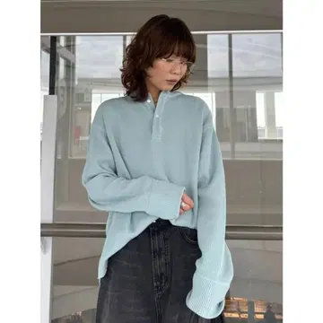 mila owen 와플 헨리컷 상의 라이트 블루 2025